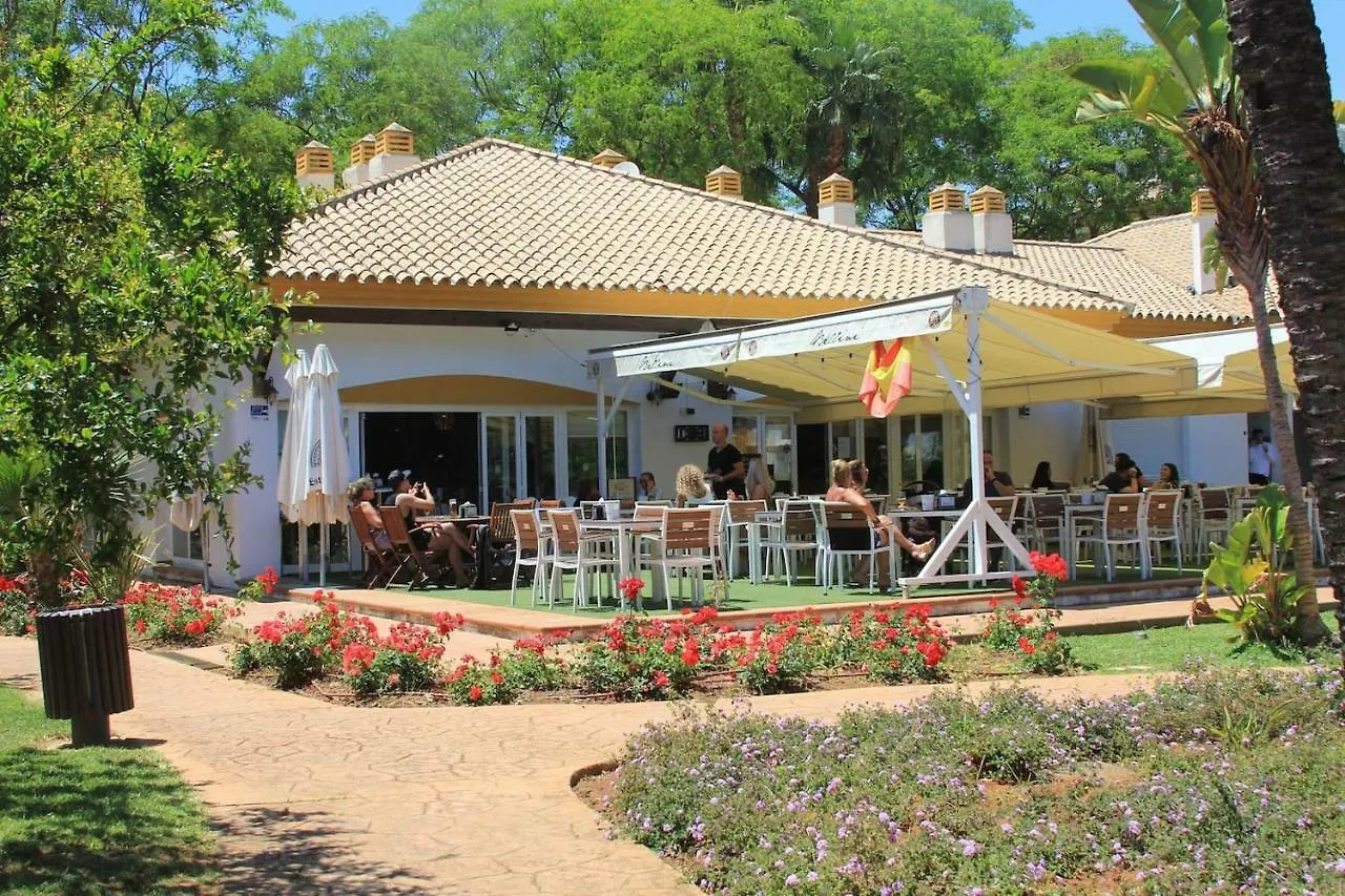Friends & Family Well Presented Apartment Located In La Dama De Noche Marbella Spain